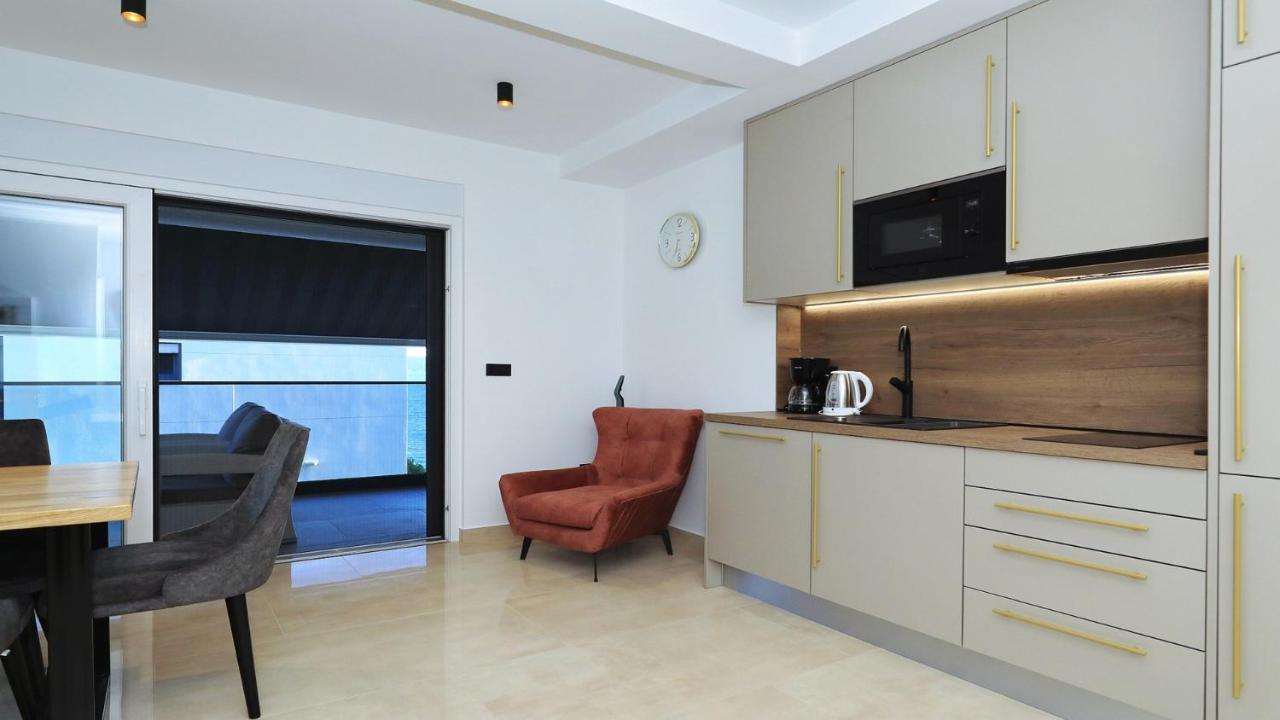 Adastra Apartments Maslenica Exterior foto