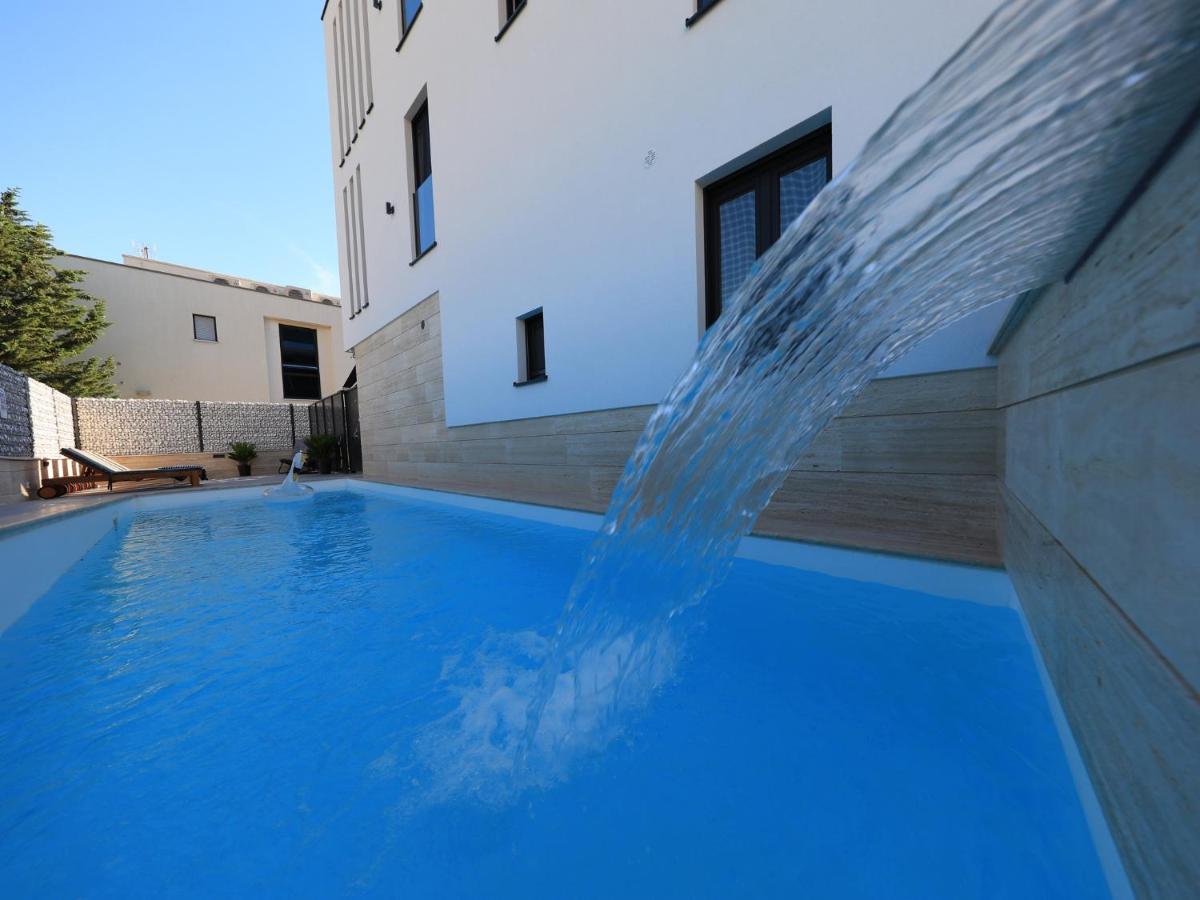Adastra Apartments Maslenica Exterior foto
