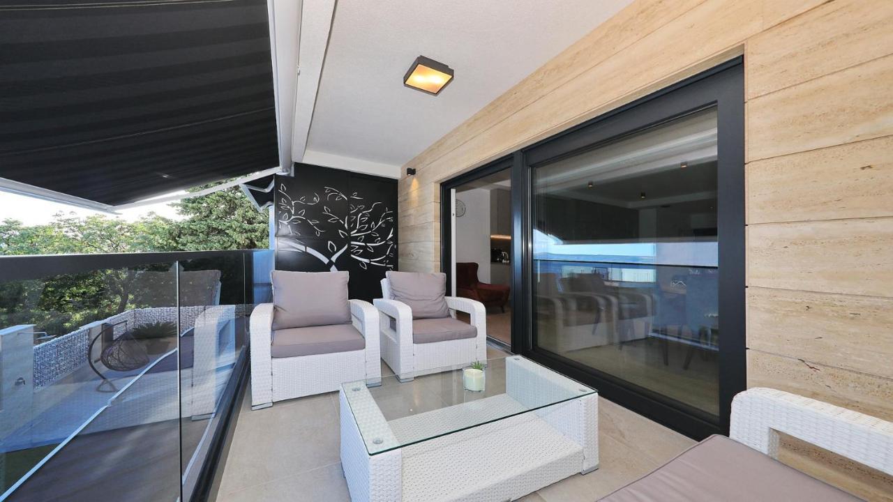 Adastra Apartments Maslenica Exterior foto